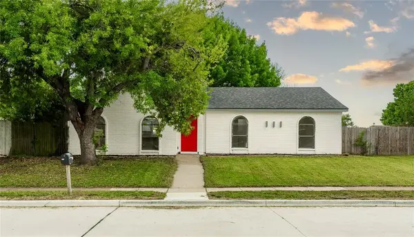 2009 Clark Trail, Grand Prairie, TX 75052