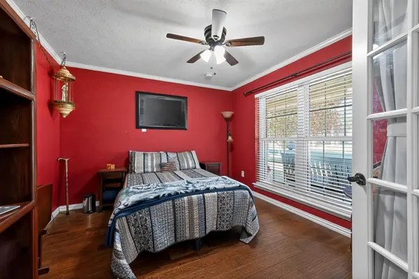 212 Edgewood Drive, Highland Village, TX 75077