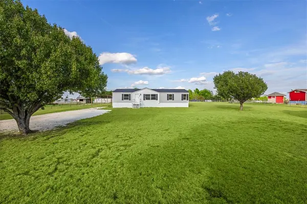 3512 Raintree Drive S, Alvarado, TX 76009