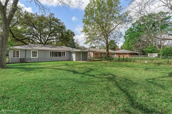 2603 W Cavett Drive, Shreveport, LA 71104