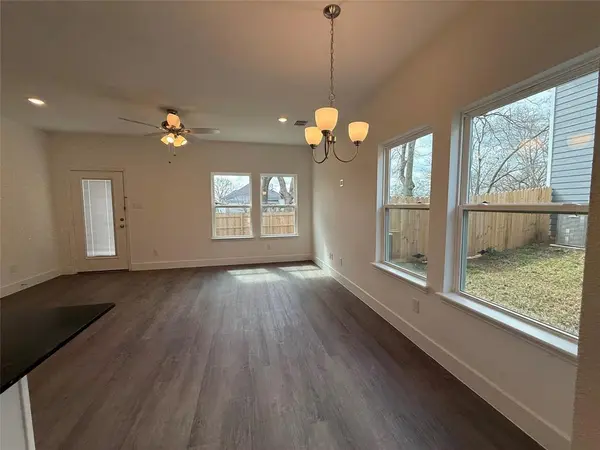 412 E 7th Street #2, Bonham, TX 75418