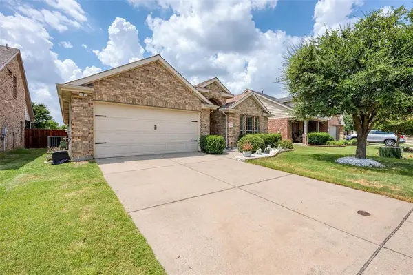 824 Golden Bear Lane, Mckinney, TX 75072