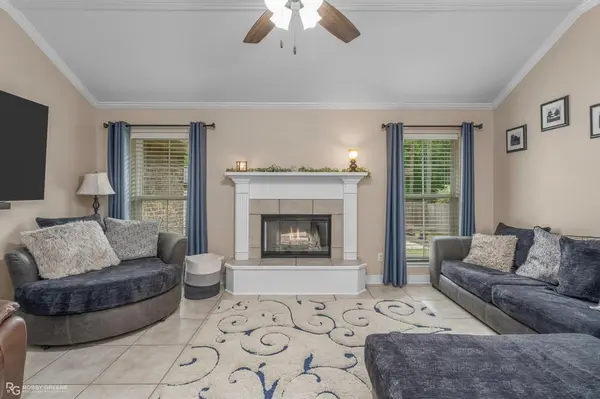 9341 Crooked Creek Drive, Shreveport, LA 71118