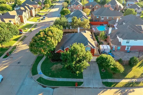 7700 Buccaneer Circle, Arlington, TX 76016