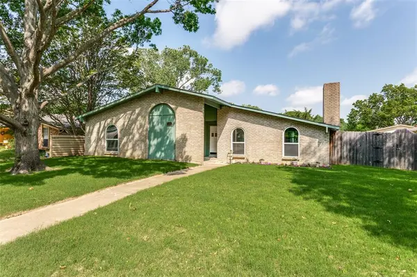 1525 Cherokee Trail, Plano, TX 75023