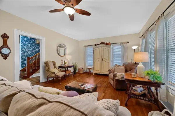 706 N Woods Street, Sherman, TX 75092