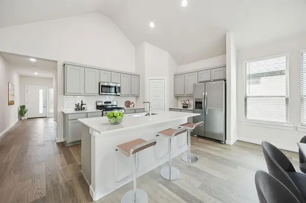 689 Moonlight Place, Lavon, TX 75166