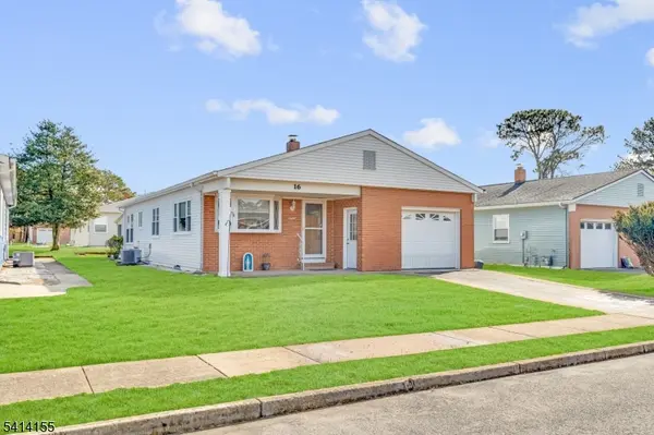 16 Calalou Ct, Berkeley Twp., NJ 08757