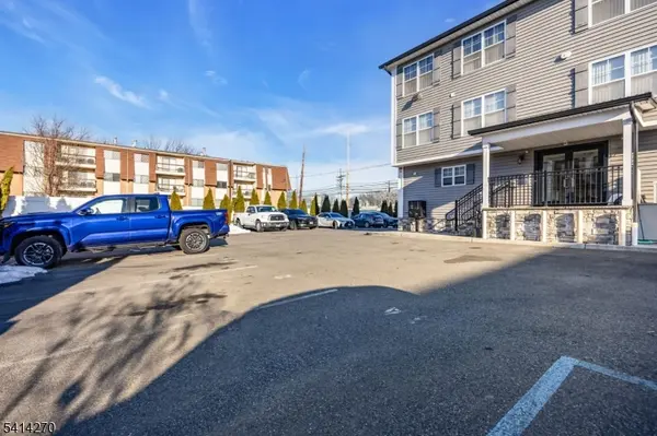 1200 W Saint Georges Ave, Linden City, NJ 07036