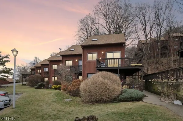 1 Deer Valley Ln #3, Vernon Twp., NJ 07462