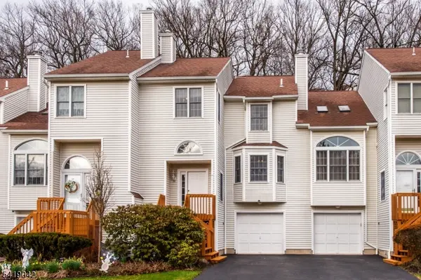 38 Noelle Ct, Lincoln Park Boro, NJ 07035