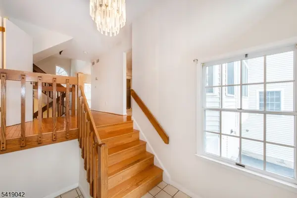 38 Noelle Ct, Lincoln Park Boro, NJ 07035