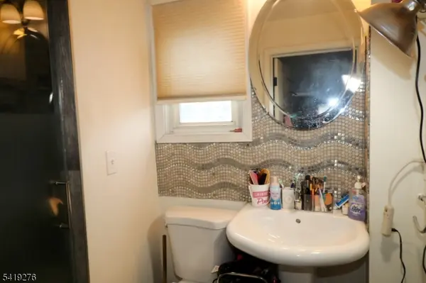 157 Brill St, Newark City, NJ 07105