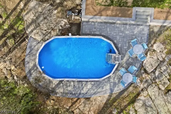 6 Ramsay Rd, West Milford Twp., NJ 07421