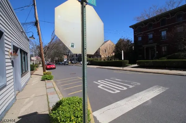 77 S Union St, Lambertville City, NJ 08530