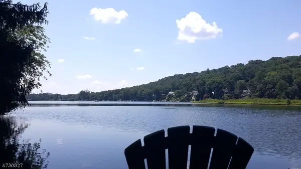 207 Larsens Dr, Denville Twp., NJ 07834