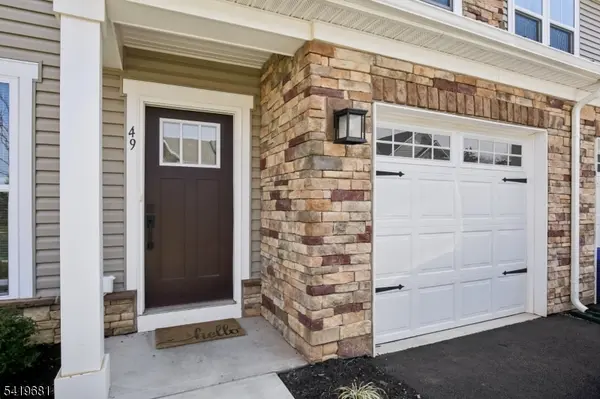 49 Owen Ct, Franklin Twp., NJ 08873