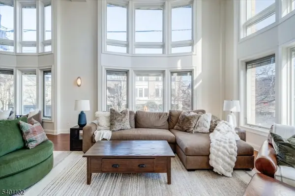 119 Walnut St #1, Montclair Twp., NJ 07042