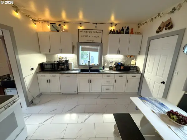 1220 VALLEY AVE, Baker City, OR 97814