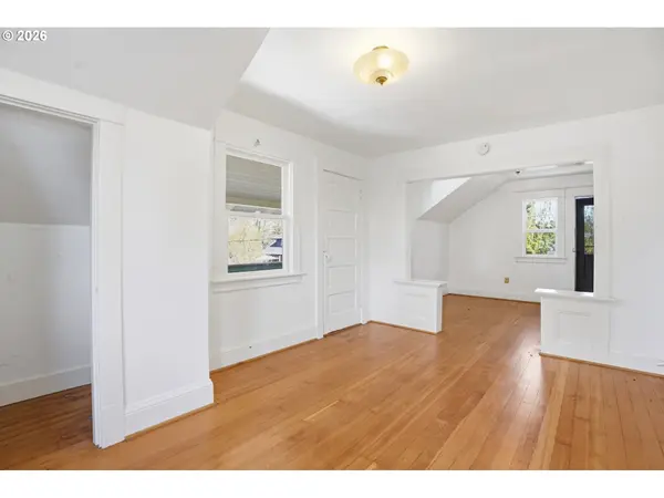 3504 SE Sherman, Portland, OR 97214