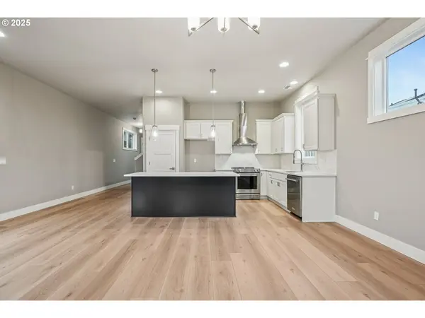 8774 SW 176TH AVE, Beaverton, OR 97007