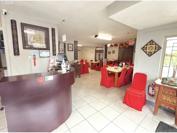 2768 SE 82nd AVE, Portland, OR 97266