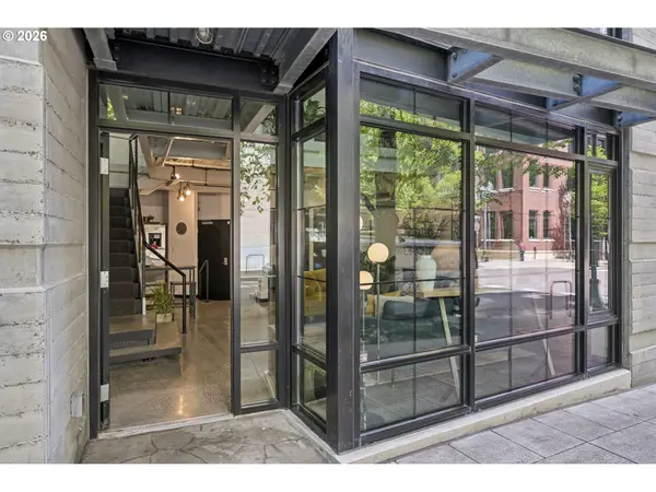 1030 NW 12TH AVE #TH2, Portland, OR 97209