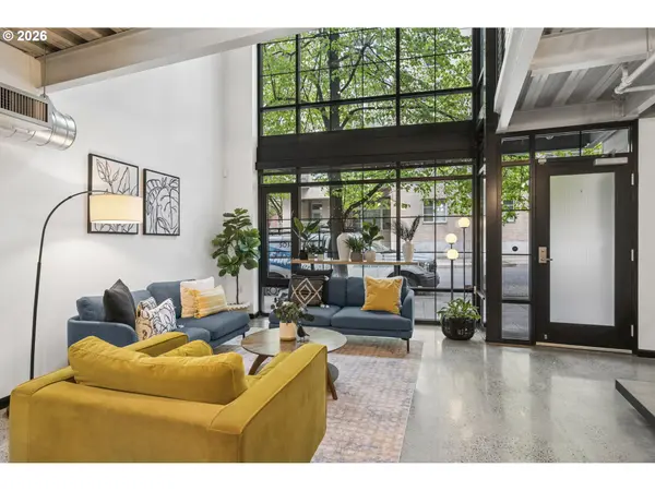 1030 NW 12TH AVE #TH2, Portland, OR 97209