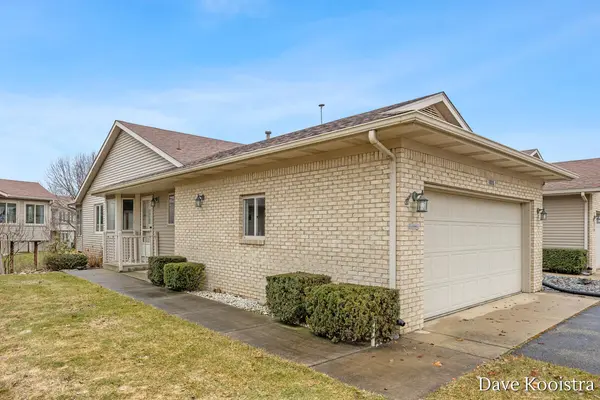 1005 Amber Ridge DR SW,  Byron Twp,  MI 49315