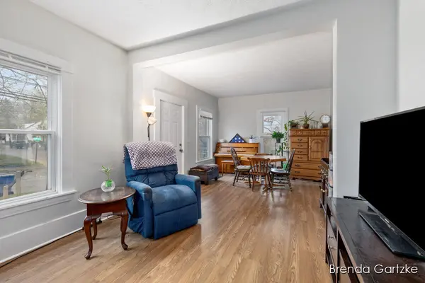 747 College AVE NE, City Of Grand Rapids, MI 49503