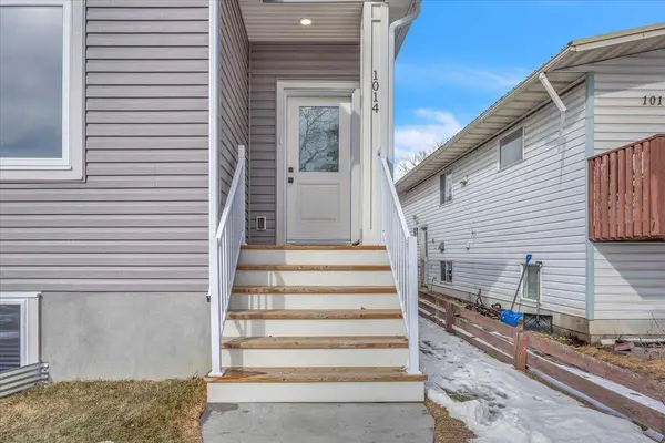 1014 Limit AVE, Crossfield, AB T0M 0S0