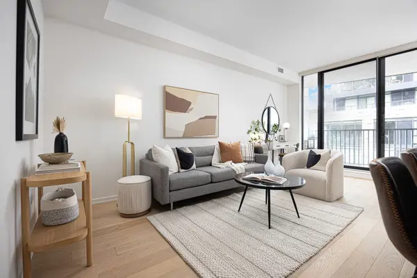 41 Dovercourt RD #402, Toronto C01, ON M6J 0G6