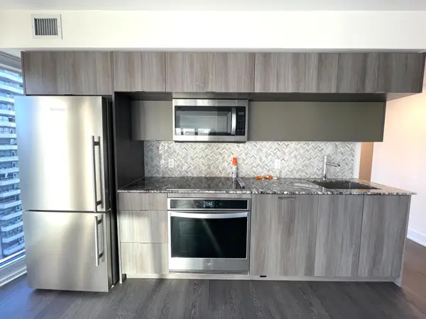 575 Bloor ST E #1307, Toronto C08, ON M4W 0B2