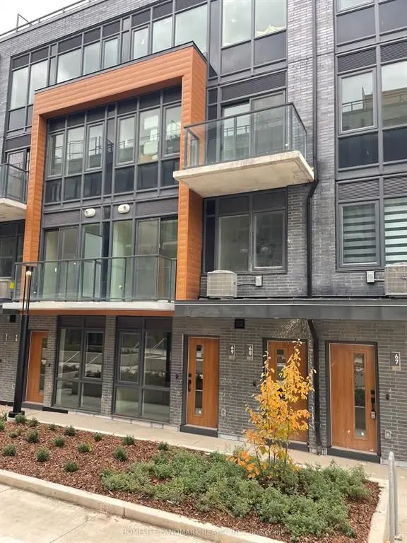 71 Curlew DR #69, Toronto C13, ON M3A 0B2