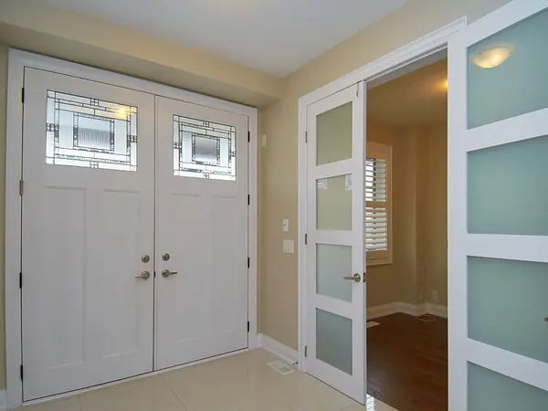 2344 Dobbinton ST, Oshawa, ON L1L 0L4