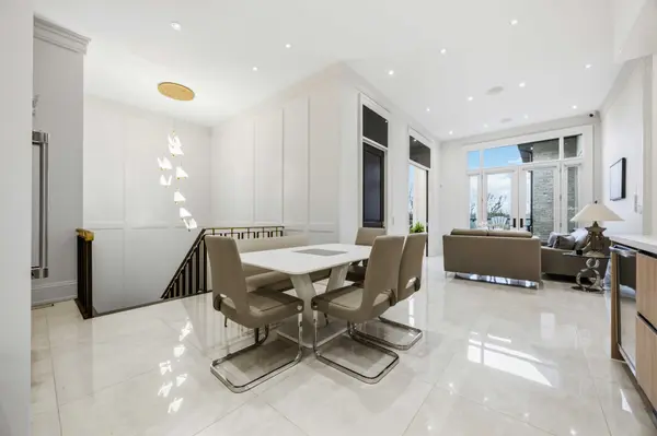 76 Cedar Ridge RD, Whitchurch-stouffville, ON L4A 2H6