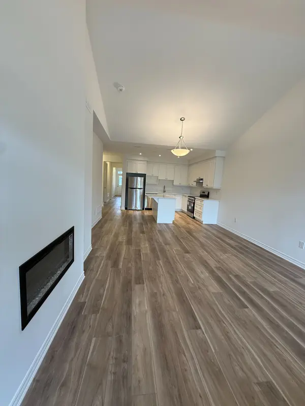 706 Sargeant PL, Innisfil, ON L9S 0S9