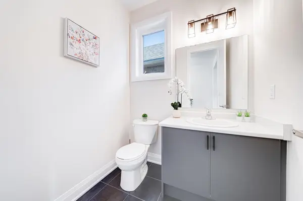 33 John Dallimore DR, Georgina, ON L4P 0S6