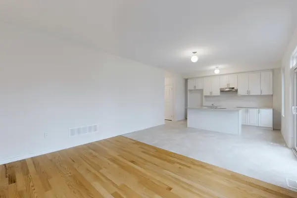 40 Ainslie Hill CRES, Georgina, ON L0E 1R0