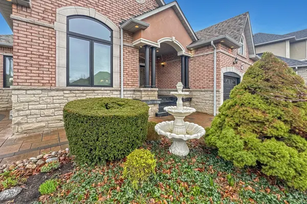 165 Novaview CRES, Vaughan, ON L4L 9L8