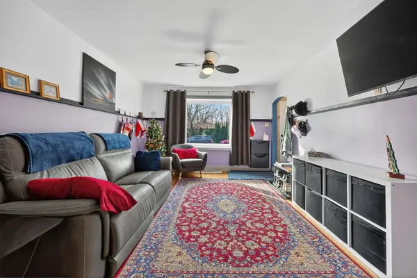 25 Thomson ST, Barrie, ON L4N 1X4