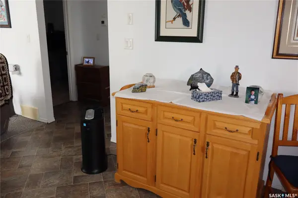 319 6th AVENUE W, Assiniboia, SK S0H 0B0