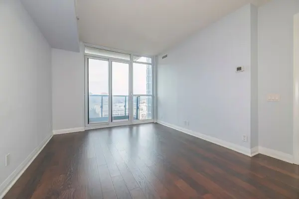 5 Valhalla Inn RD #1301, Toronto W08, ON M9B 1S9