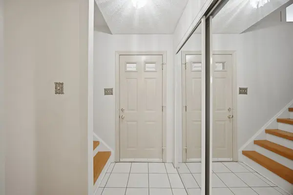 6 Hillpark TRL S, Brampton, ON L6S 1R1