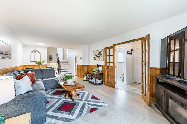 52 Garfield CRES, Brampton, ON L6V 1V8