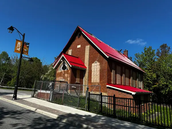 1532 Queen ST, Caledon, ON L7K 0C2