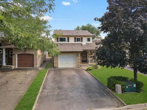 22 Lampman CRES, Thorold, ON L2V 4K7