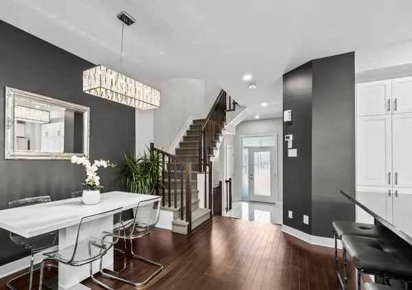 335 Wabasso LN, Leitrim, ON K1T 0T2