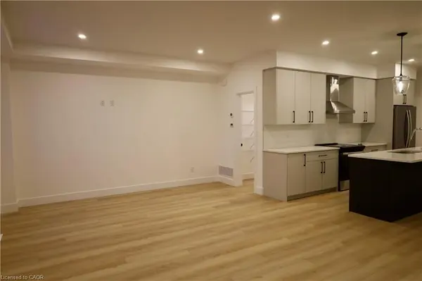 4255 Lismer LN #17, London South, ON N6L 0B9