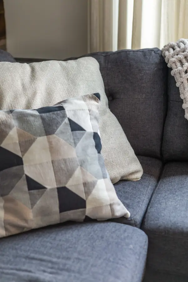 72 ATHENIA DR, Hamilton, ON L8J 1S8